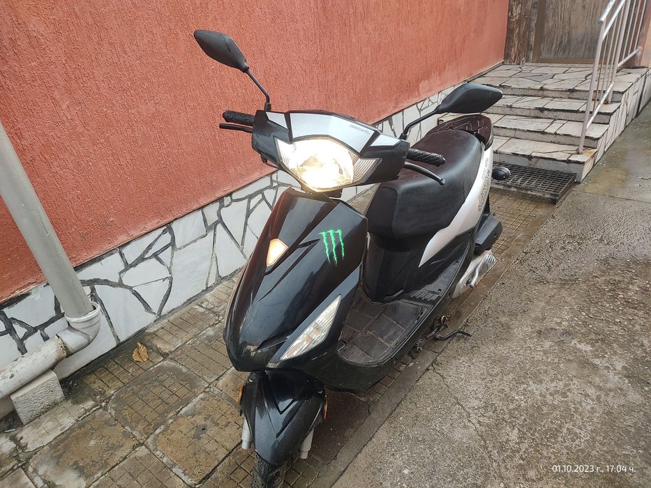 Скутер внос от Австрия50кубика