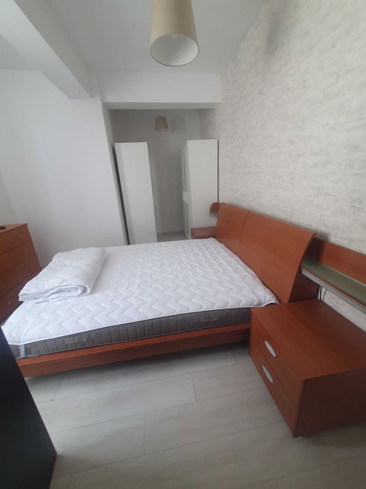 Închiriez 3 camere in otopeni