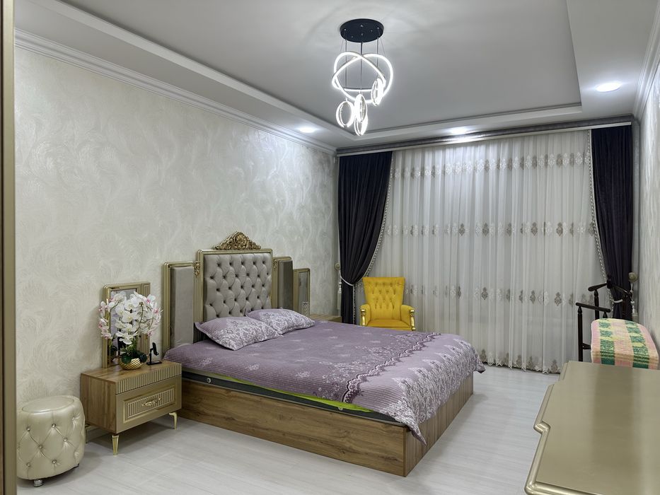 Продается 2 этажный дом, напротив 10 квартала