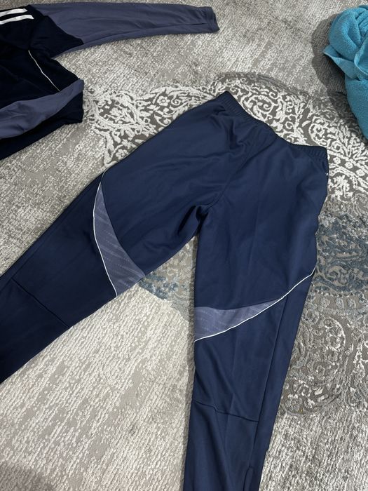 Adidas спортивный костюм