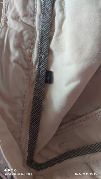 Vând blugi guess originali