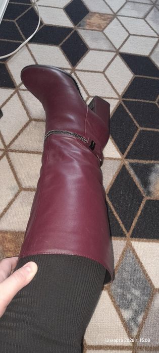 Продам кожаные сапоги