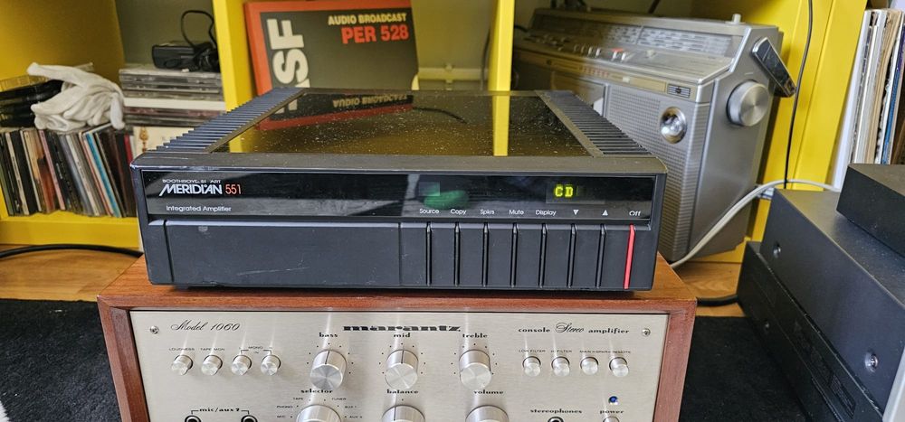 Amplificator Meridian 551
