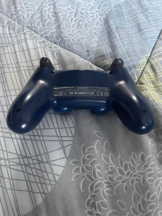 PS4 prо-1t,оригинален контролер,термо паста,thump sticks,3 игри,калъф