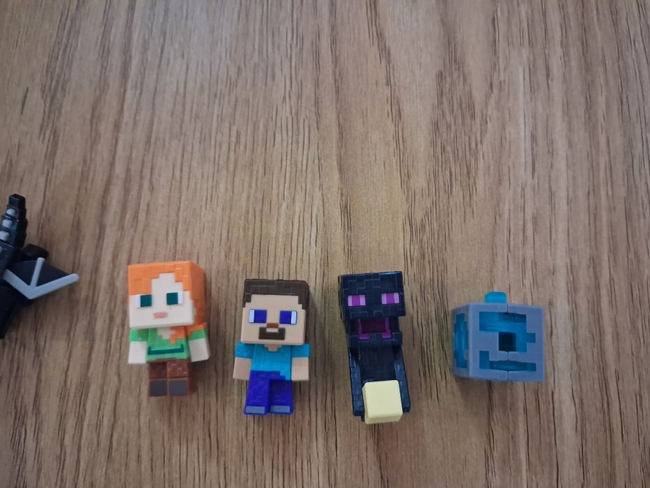 Колекционые Фигурки Kinder Joe Minecraft