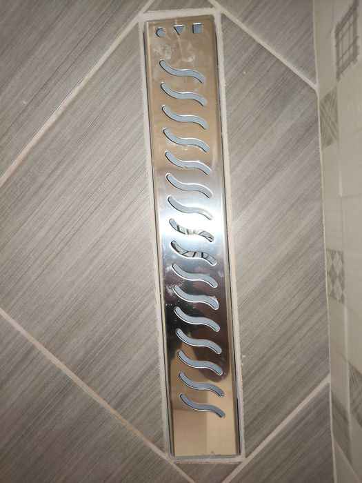 Продавам тристаен апартамент в Погреби,акт 16,партиди ток и вода!