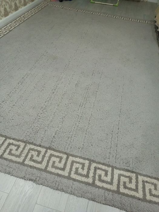 Продам ковер срочно