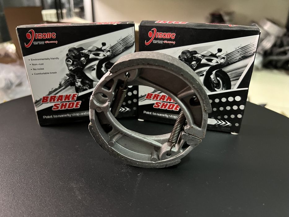 Тормозные Колодки на Мопед/Скутер Honda Dio-Хонда Дио. Мото Запчасти.