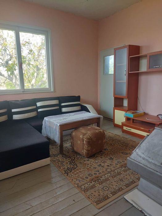 Дава се под наем Къща в с. Роза, Област Ямбол - 85 кв.м за 51 € - Снимка #1