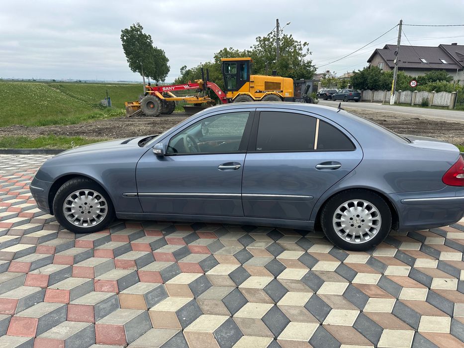 Dezmembrez mercedes e-class 2.2 diesel 150 capota bara  cutie automata