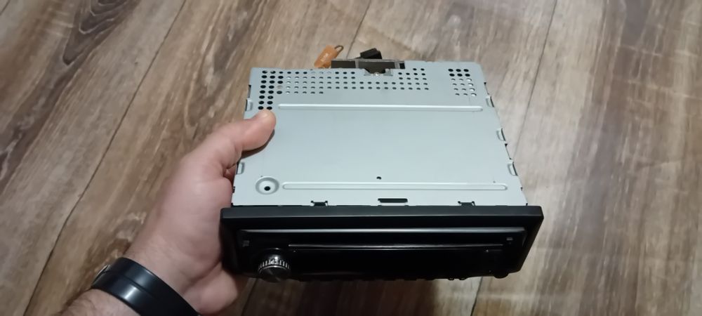 Vând CD player auto Kenwood kdc-w241