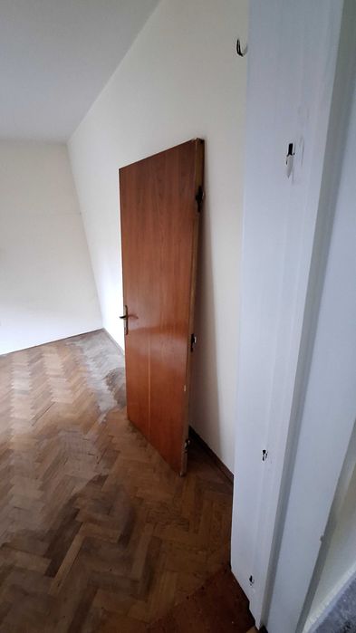Uși și ferestre second-hand
