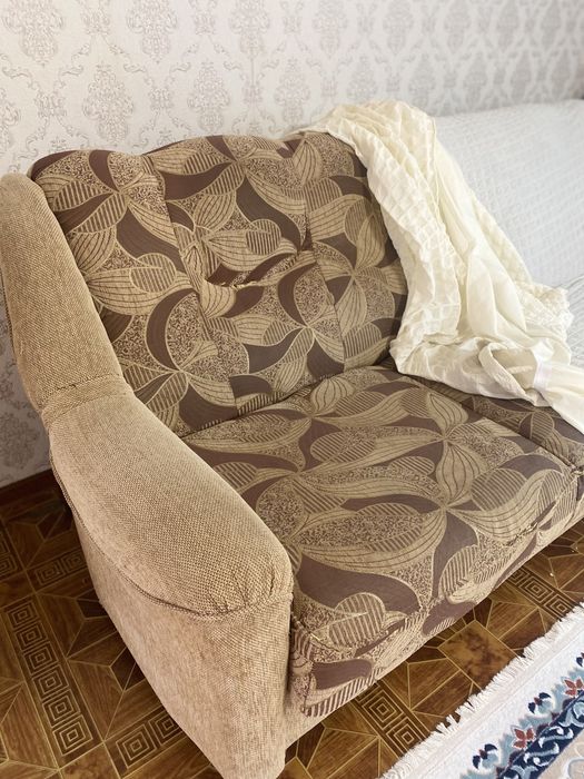 диван сатылады 25000 тг