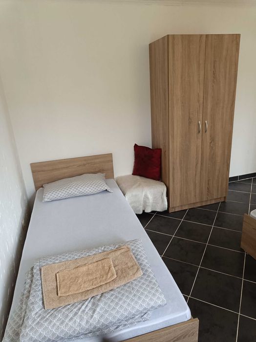 Дава се под наем Къща в Бургас, Пристанище Бургас - 170 кв.м за 183.6 € - Снимка #13