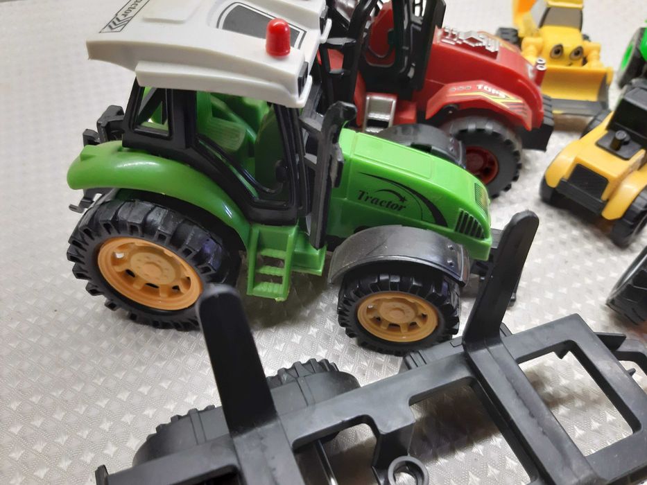 LOT Tractorase pentru diorame