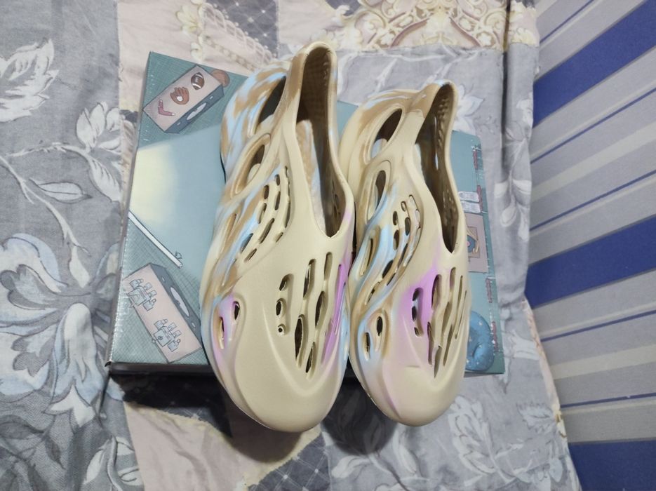 Кроссовки Adidas Yeezy Foam Runner Sand Gray