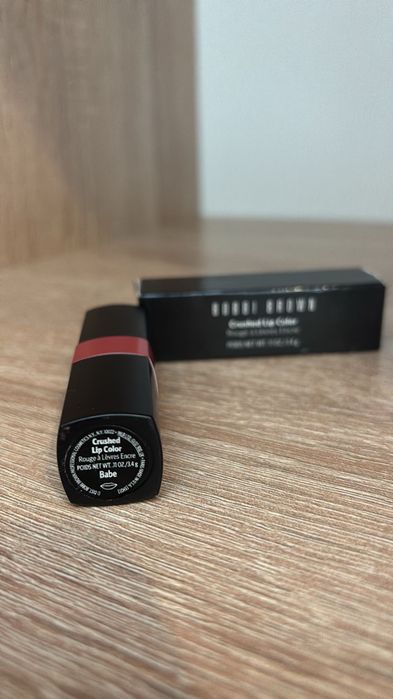 Ruj Bobbi Brown Crushed Lip Color - nuanță Babe