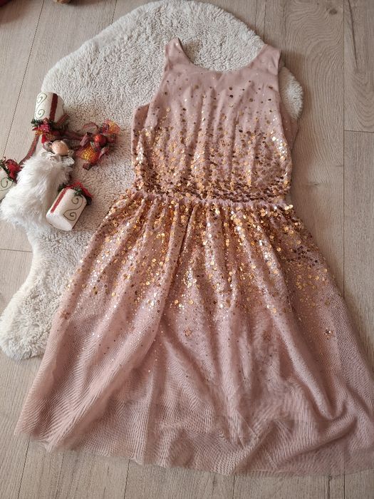 Официалната рокля  с пайети H&M