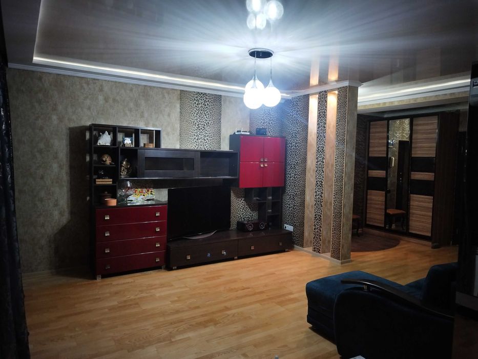 Продам трёхкомнатную квартиру