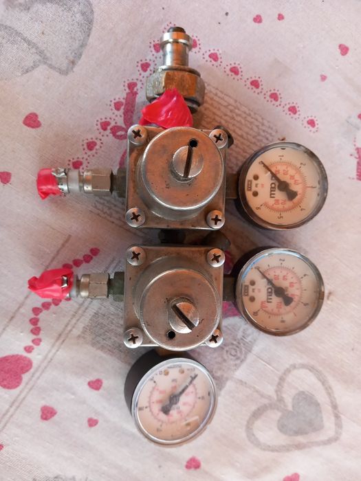 Vând ceas tub oxigen