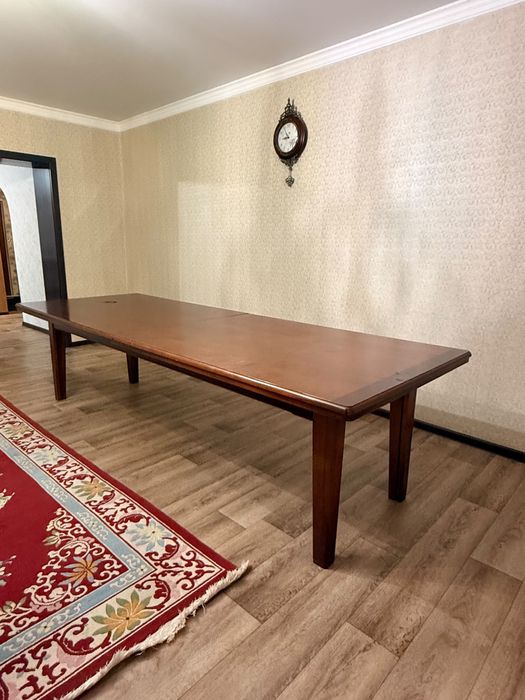 Раздвижной стол для зала