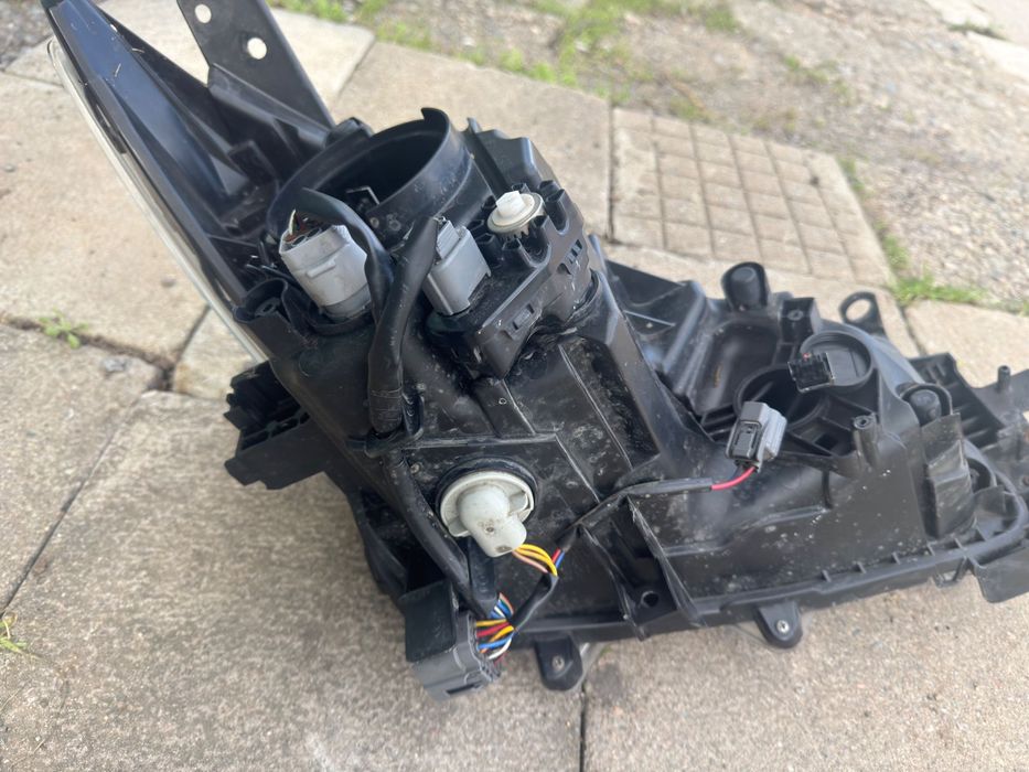 Ляв фар за Mazda 3 Bi-Xenon с AFS