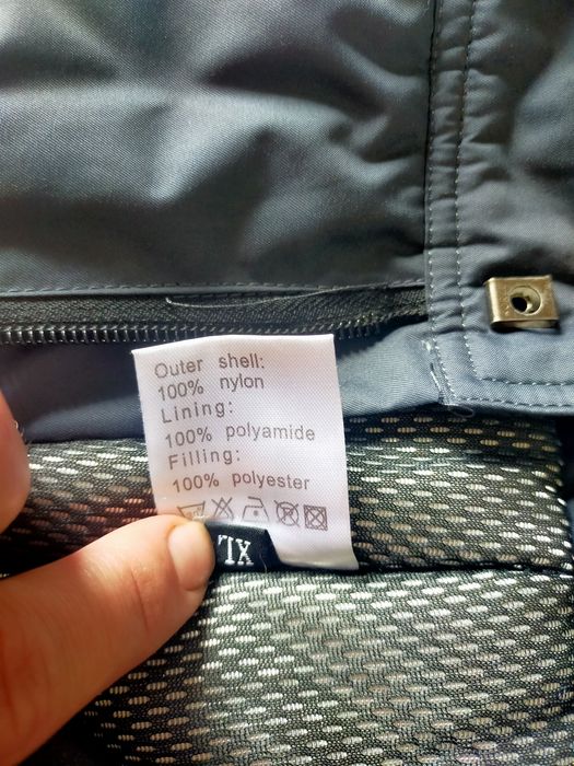 Продам комбинезон зимний