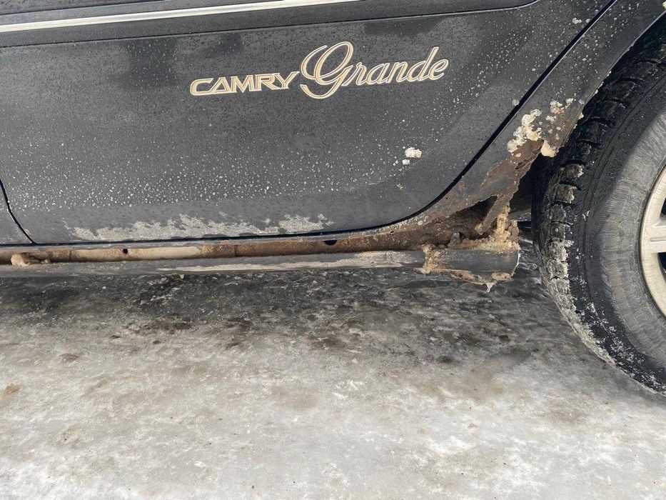 Автомашина Toyota Camry