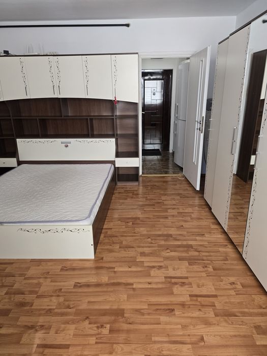 P. F - vând garsoniera cu centrala proprie in Manastur
