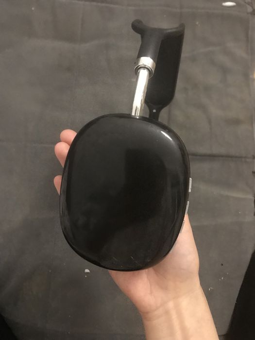 Наушник P9 черный цвет