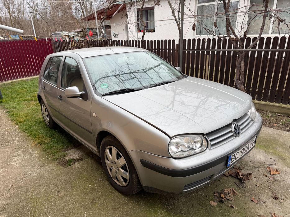 VW Golf 4 1.4 16v benzina