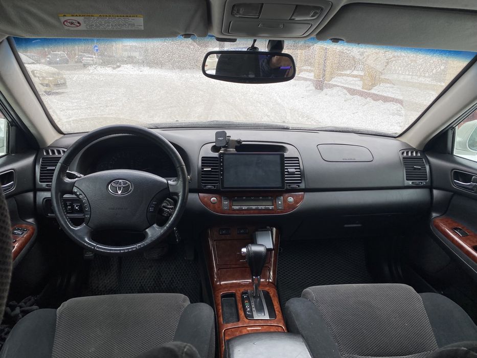 Тоиота камри 35