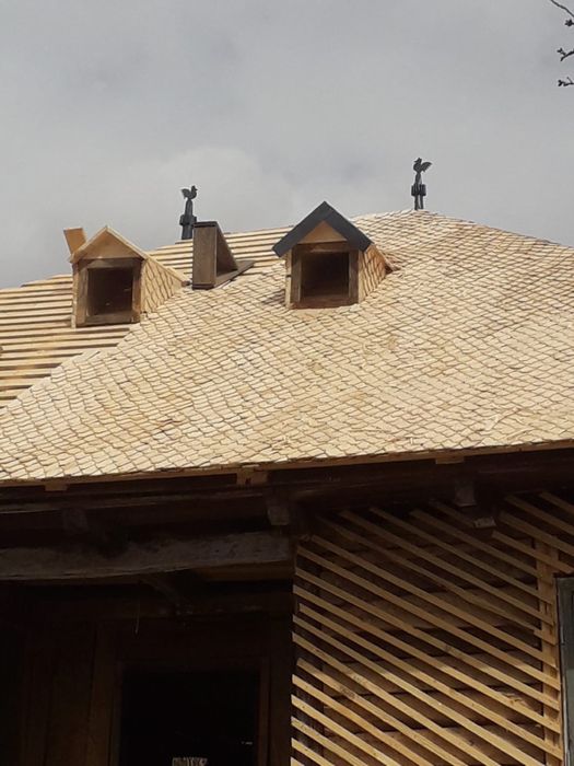 Sindrila de vanzare-acoperișuri cu șindrilă de brad despicată manual