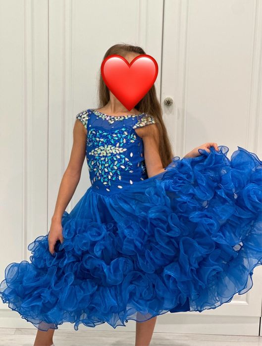 Платье для девочки 7-9 лет для торжеств