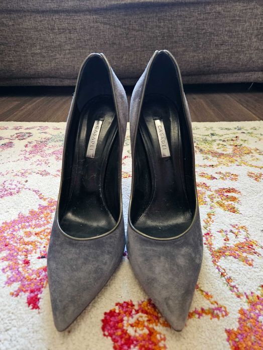 Pantofi de vanzare