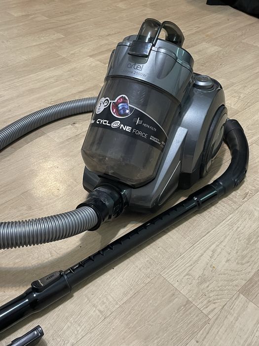 Пылесос Artel циклон