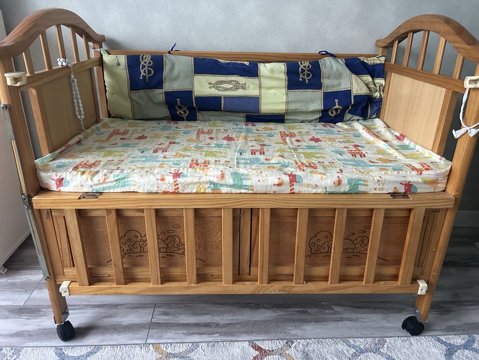 Продам детскую кровать