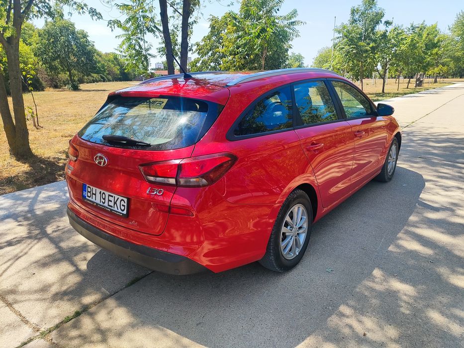 HYUNDAI i30 2019 — imagine 3