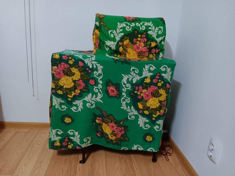 Mașină de cusut marca SINGER