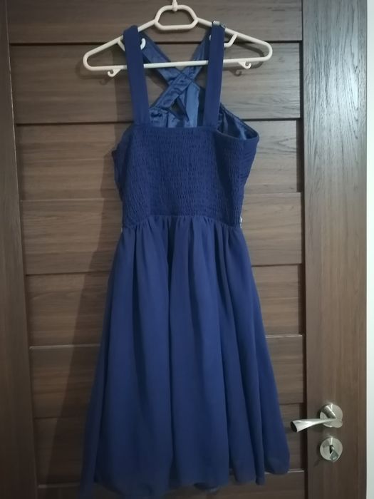 Елегантна дамска рокля