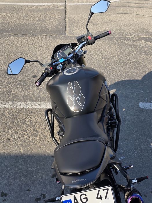 Suzuki GSR 750 2015