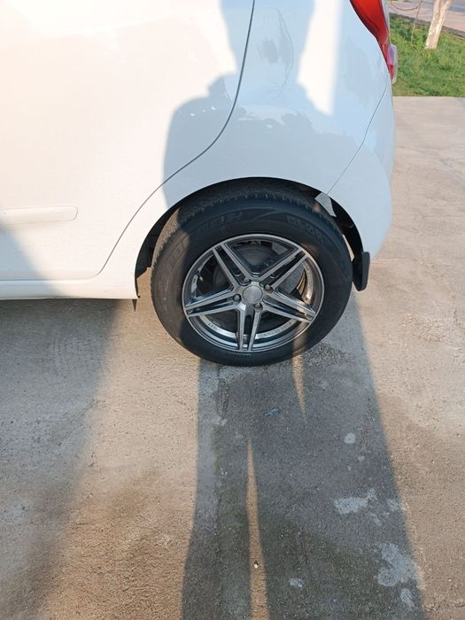 Vossen Diska Balon Sotiladi 195 60 R15 Holati Yaxshi