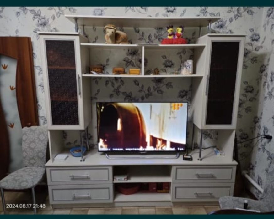 Продам стенку в гостинную