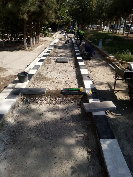 Благоустройство, Тратуар, Асфальт, Бардюр, Лоток, Газон, Полив.