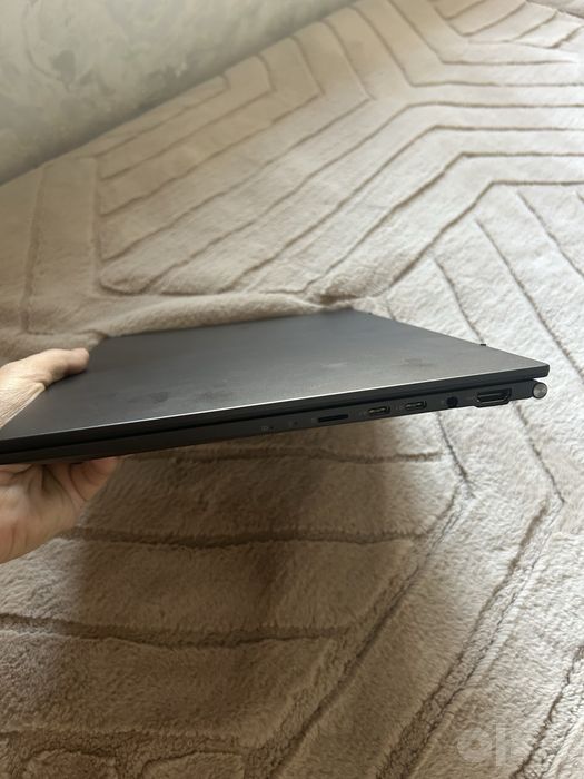 Asus zenbook 14 Oled display