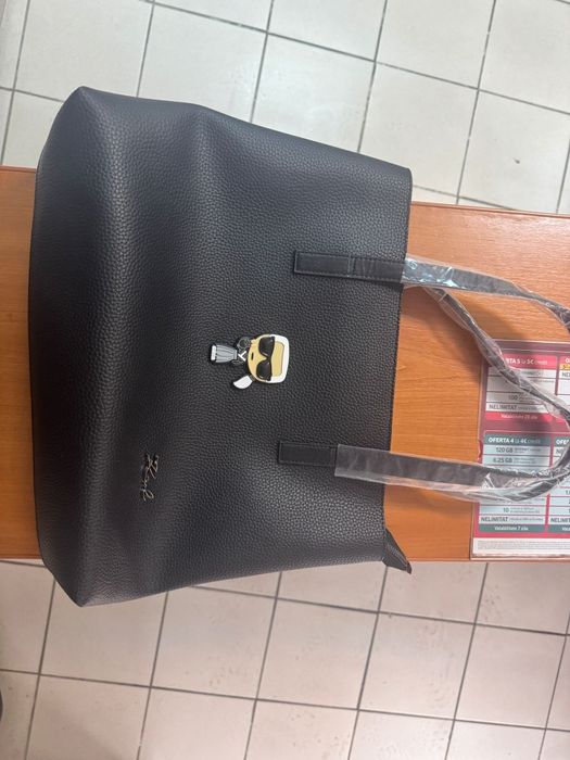 Vind Geanta Karl Lagerfeld