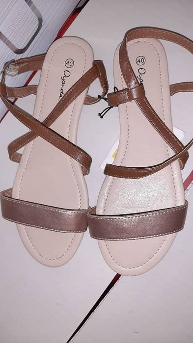 НОВИ  ! Дамски ОБУВКИ и Сандали