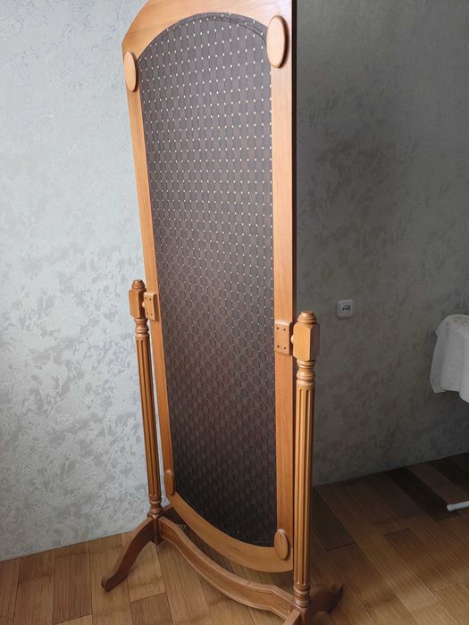 продам зеркало напольное резное