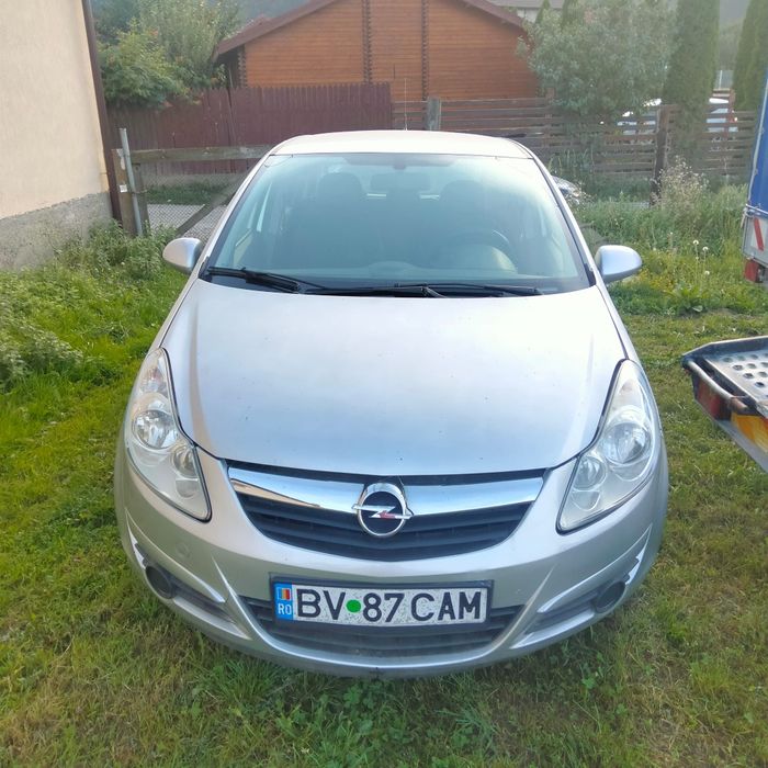 Dezmembrez Opel corsa D 2011