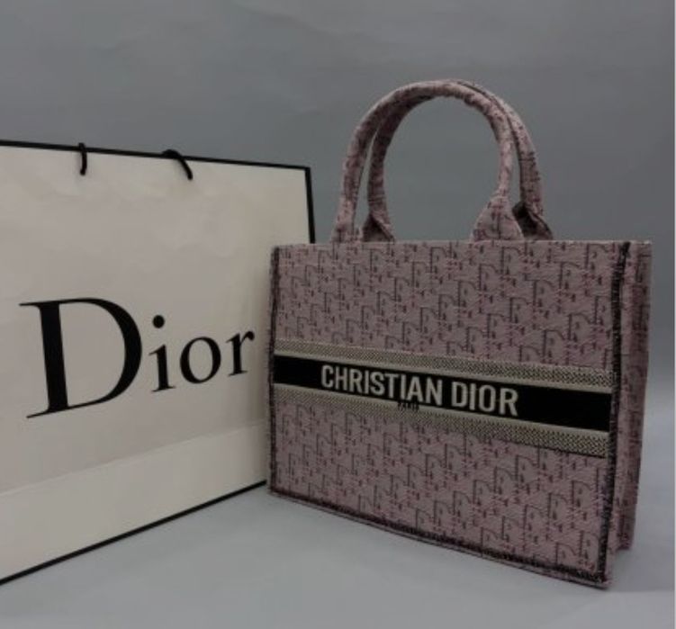 NEW Collection!! Текстилни чанти на Диор